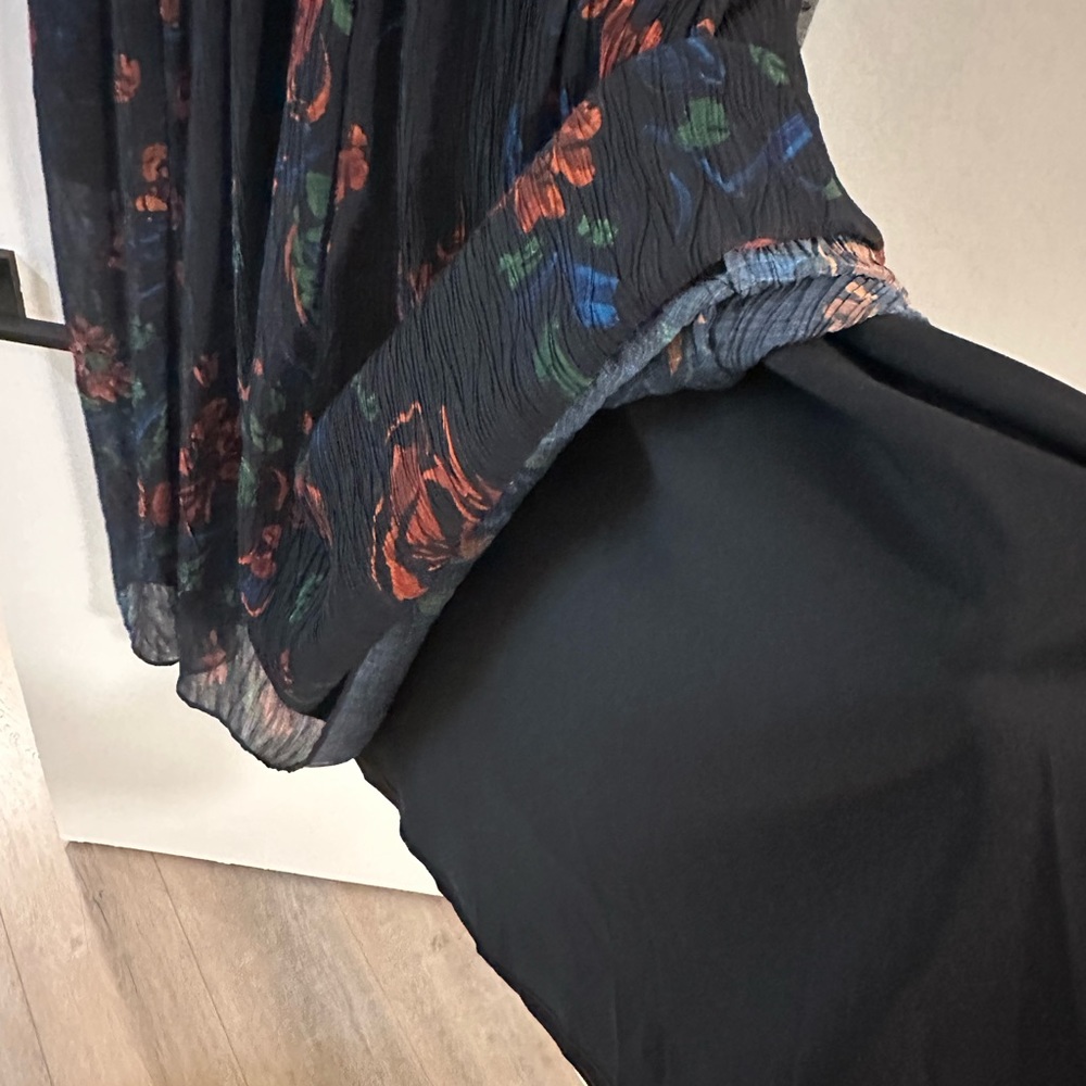 Rib Waist Long Sleeve Midi Dress - Picture 9 of 9